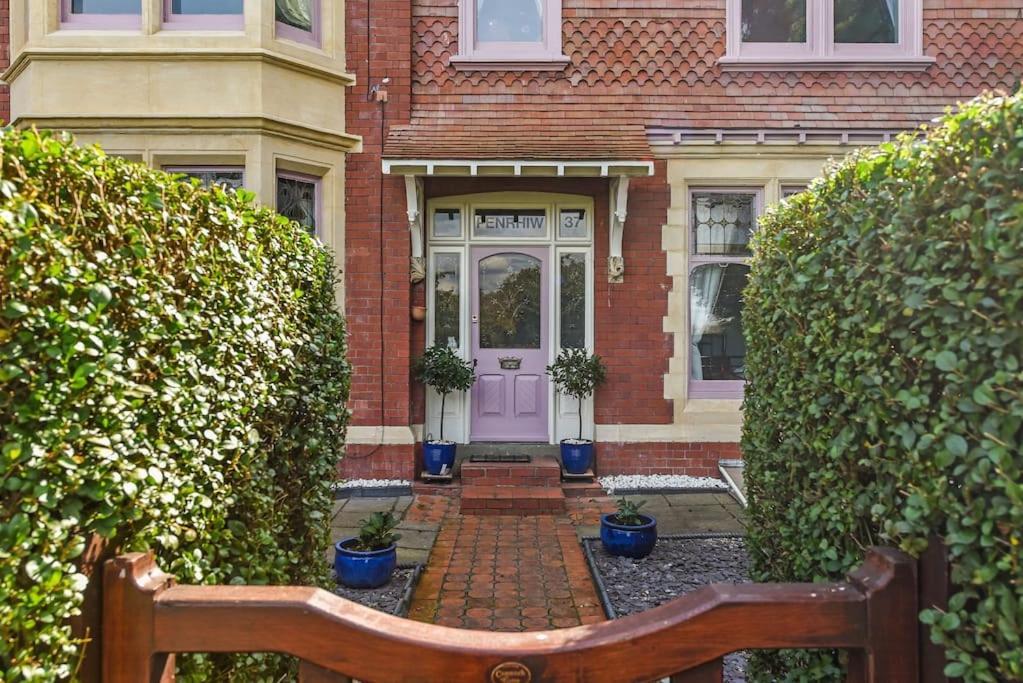 Traditional 3-Bed Property In Pontcanna With Parking Кардифф Экстерьер фото