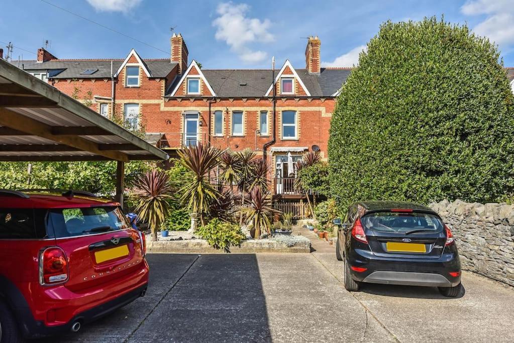 Traditional 3-Bed Property In Pontcanna With Parking Кардифф Экстерьер фото